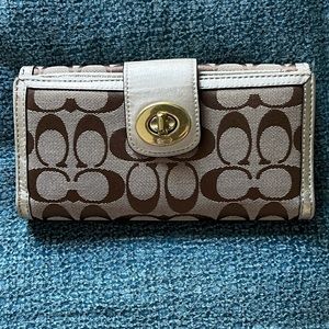 Large Coach Wallet